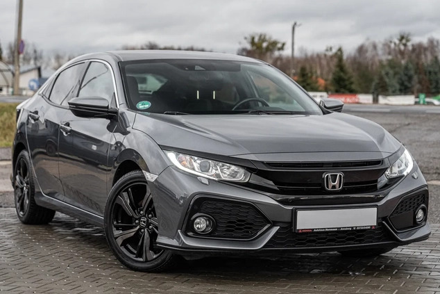 Honda Civic cena 62900 przebieg: 91000, rok produkcji 2018 z Radom małe 407